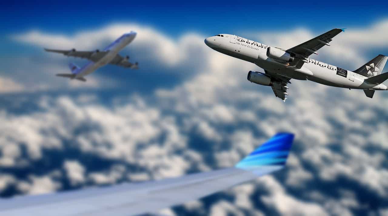 עננים ומטוסים